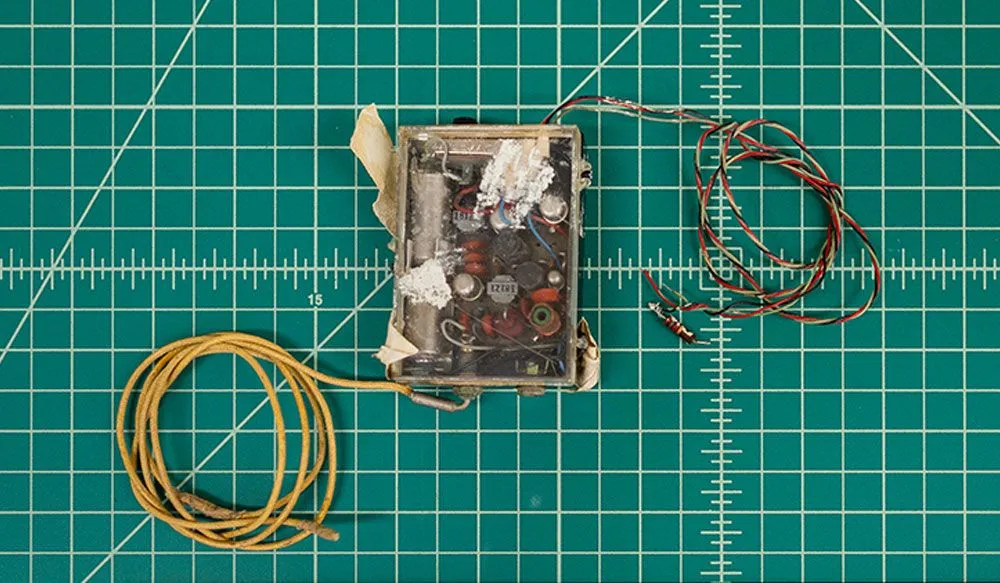 Claude Shannon and Edward Thorp with their wearable computer